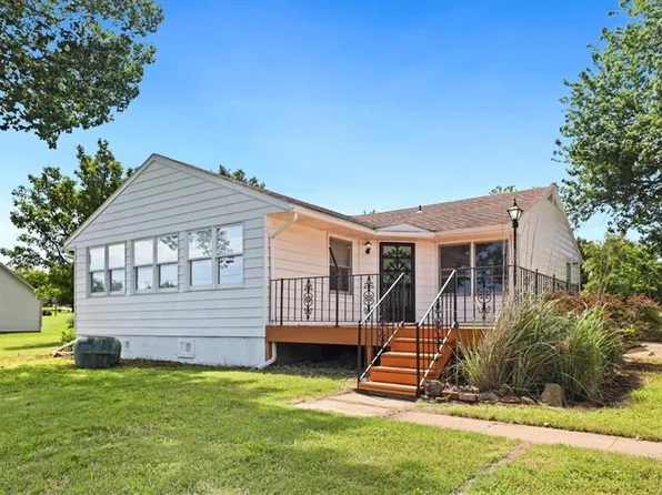 2629 S Shore Dr, Vassar, KS 66543
