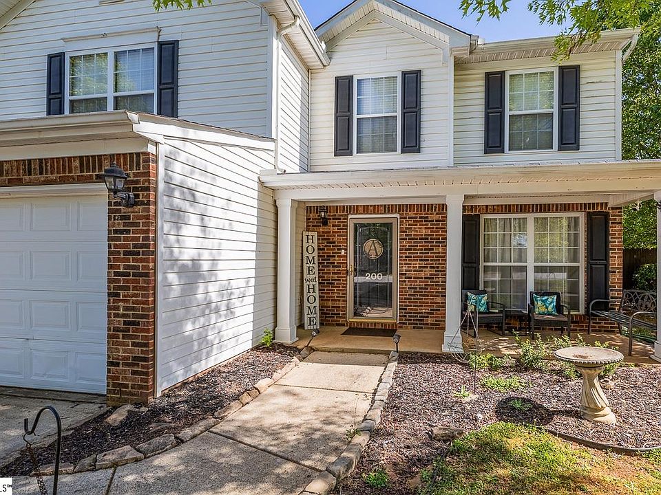 1st image of 200 Ridgebrook Way