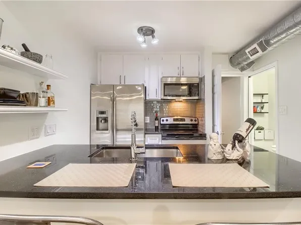 1510 W 6th St APT 106, Austin, TX 78703