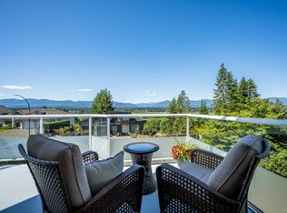 1418 Valley View Dr, Courtenay, BC V9N 8T3
