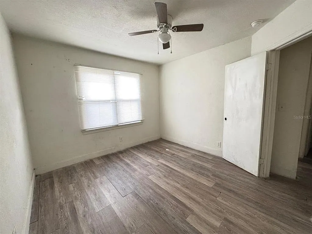 4 bed, 1.0 bath, 1500 sqft, $1,500 — Photo 4
