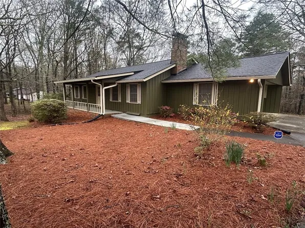 8896 Hickory Hollow Dr, Douglasville, GA 30135