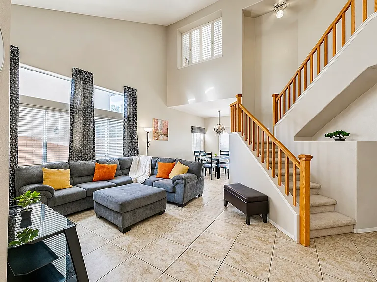 8724 Wintry Garden Ave — Photo 3
