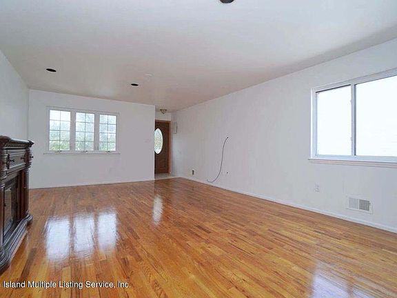 5th image of 797 Rossville Ave Floor 2