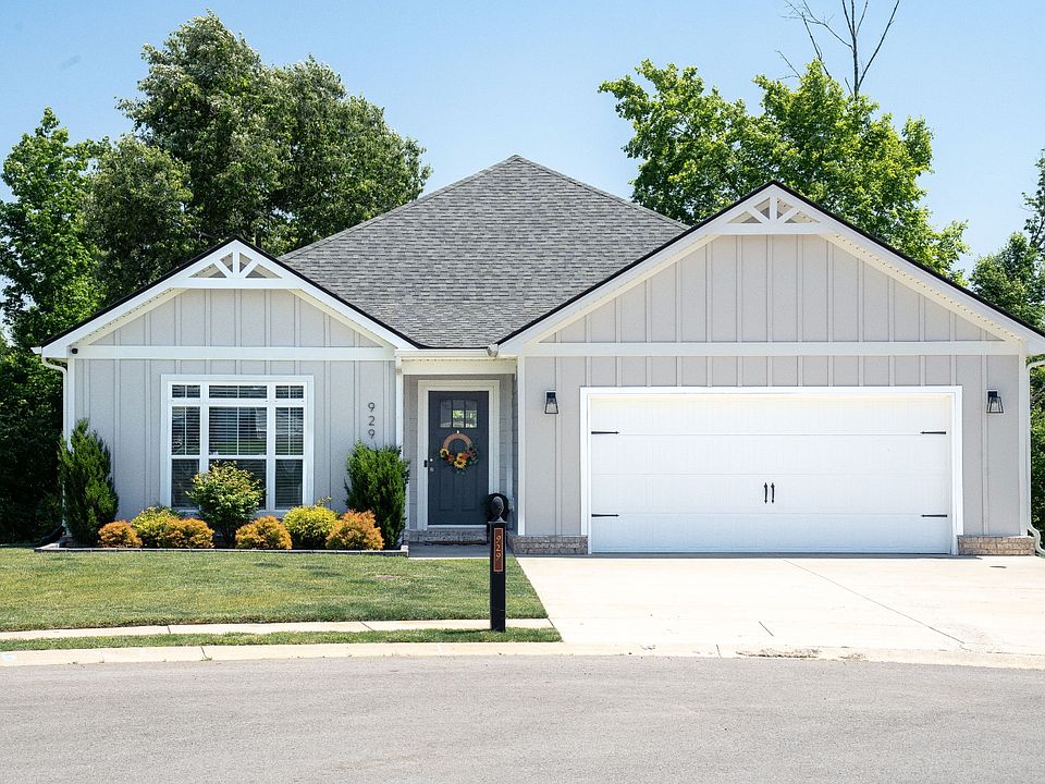 1st image of 929 Frog Gip Pond Ct