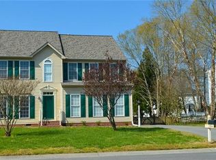 1904 Magnolia Ridge Dr, Glen Allen, VA 23059