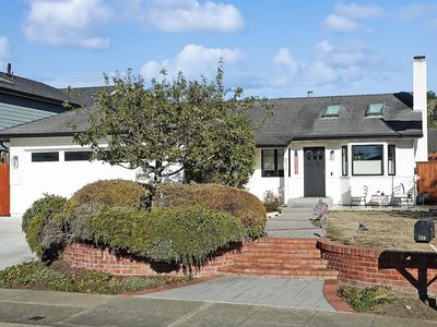 230 Bridgeport Dr, Half Moon Bay, CA, 94019