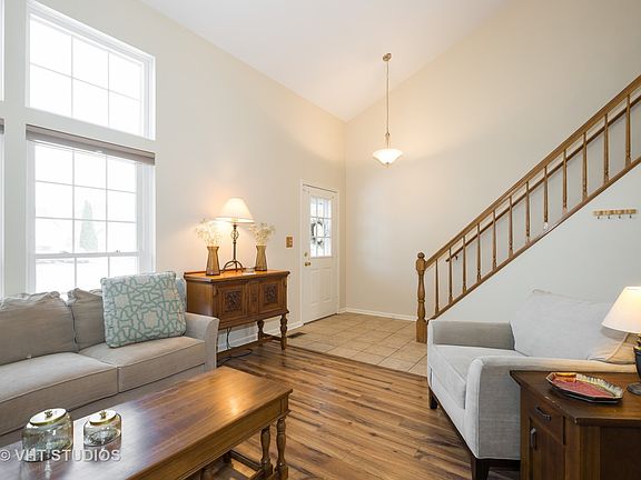2nd image of 132 N Southport Rd #136