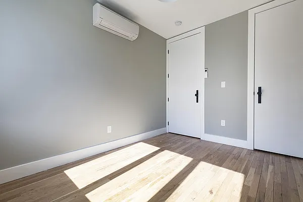 Rented by Brooklyn Group | media 18