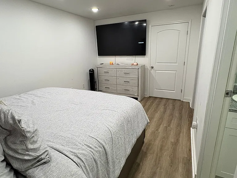 2838 Watauga Ave — Photo 4