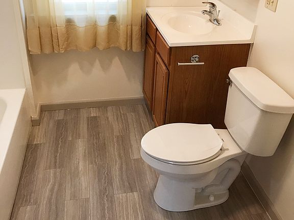 Newly-refinished bathroom