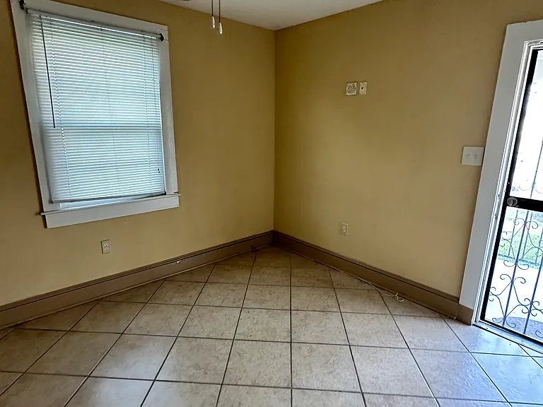 3129 Eads St — Photo 2