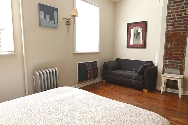 Rented by Tri Boro Terrace Realty | media 14