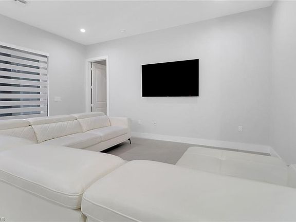 5th image of 4990 44th ST NE