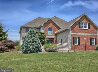 23 N Thrush Dr, Carlisle, PA 17015