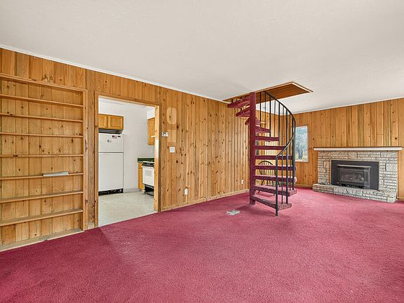2nd image of 3206 McLeod Ln