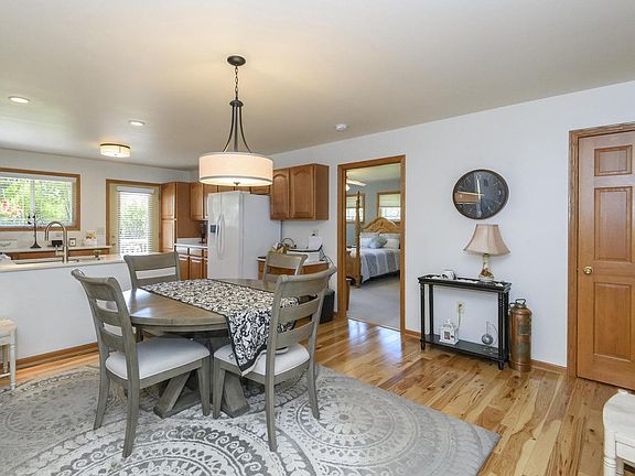 3rd image of 234 Brookside DRIVE