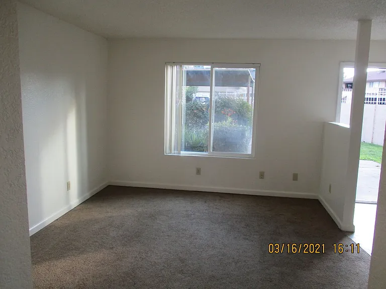 202 W Dakota Ave #119 — Photo 9