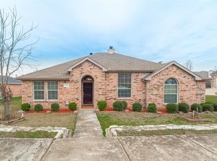 5818 Macgregor Dr, Garland, TX 75043