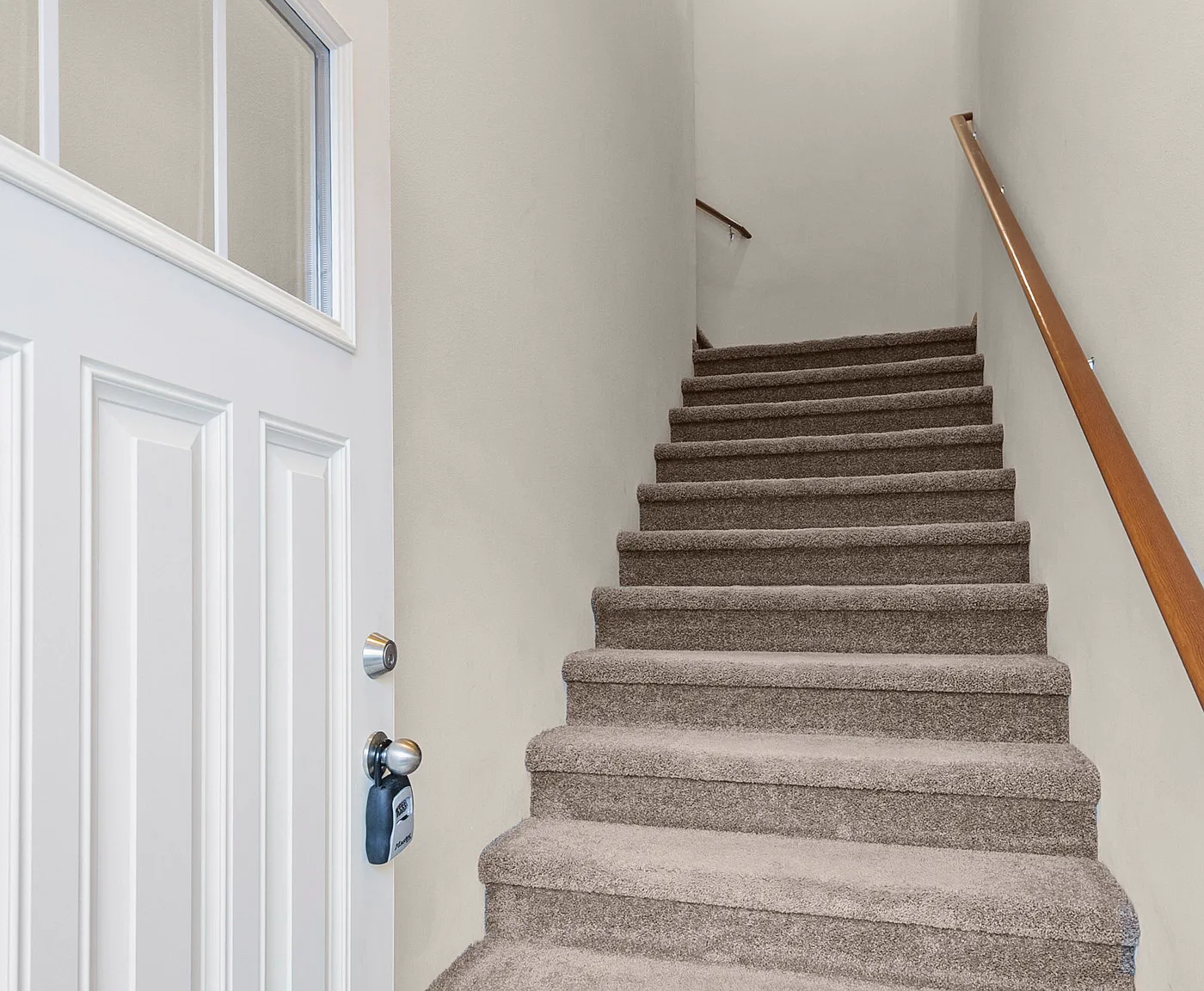 2 bed, 1469 sqft, $2,350 — Photo 2