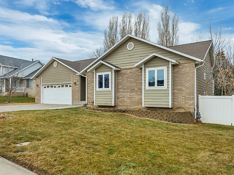 778 S 410 E — Photo 28