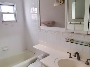 413 Cedar St, Jenkintown, PA 19046