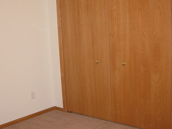5th image of 1656 Blackhawk Dr
