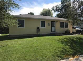 2015 Colorado Dr, Sturgis, SD 57785