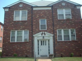 3916 Chippewa St FLOOR 1, Saint Louis, MO 63116