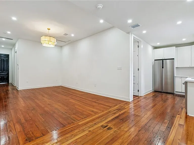 735 State St #D — Photo 3