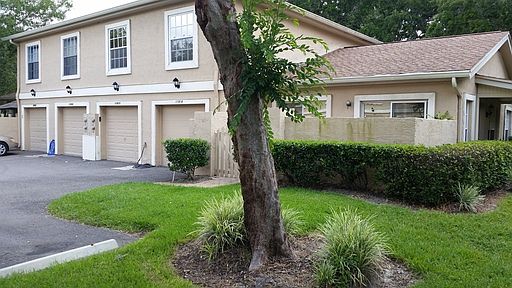 2nd image of 11910 Lakemist Cir