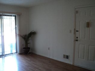 56 Taylor Dr, Franklin Park, NJ 08823