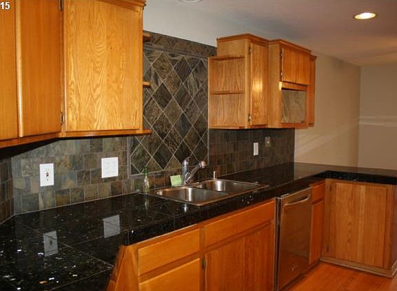 5th image of 13906 NE 94th St