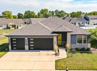 7108 Richmond Dr, Glen Carbon, IL 62034