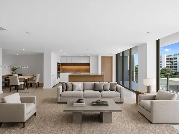 1135 103rd St Unit 408, Miami Beach, FL 33154