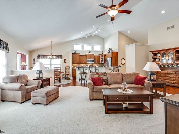 5th image of 3556 Stillwood Blvd