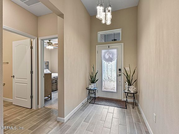 4th image of 2106 AMBERLY Drive