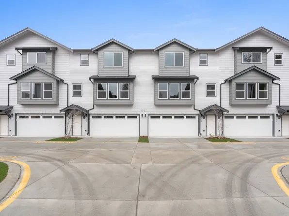 2832 Shore Pine Place - Schedule a Tour Today, 2834 Shore Pine Pl #103, Blaine, WA 98230