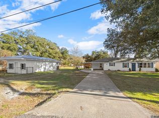 8121 Main St, Sorrento, LA 70778