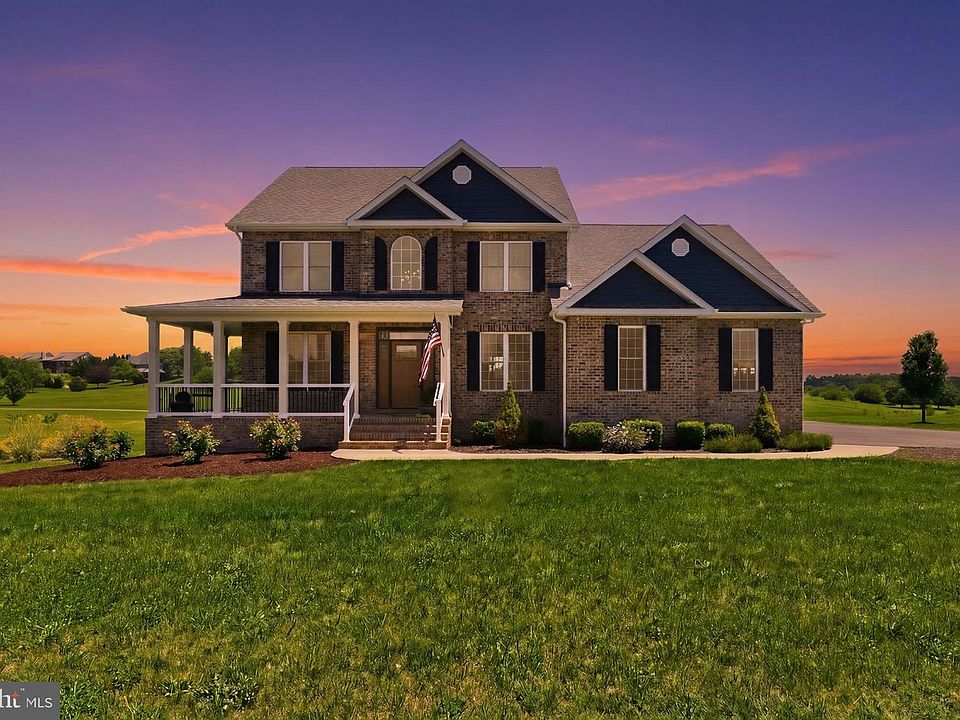 1st image of 121 Nittany South Way