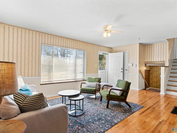 448 N Edgemont Cir NW, Huntsville, AL 35811