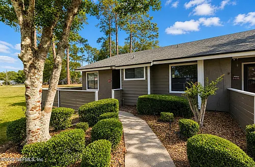 8412 Long Meadow Cir N Photo 1 8412 Long Meadow Cir N Photo 1