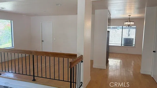 4 bed, 2510 sqft, $4,475 — Photo 4