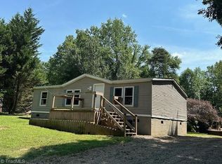 1131 Ila Finney Ln, Jonesville, NC 28642