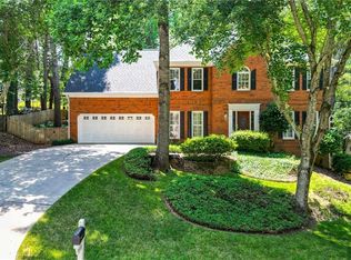 1475 Fallsbrook Ct NW, Acworth, GA 30101