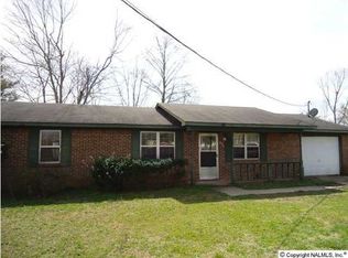 526 Melanie Ave, Albertville, AL 35950