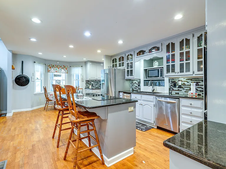 721 Duncan Rd — Photo 33