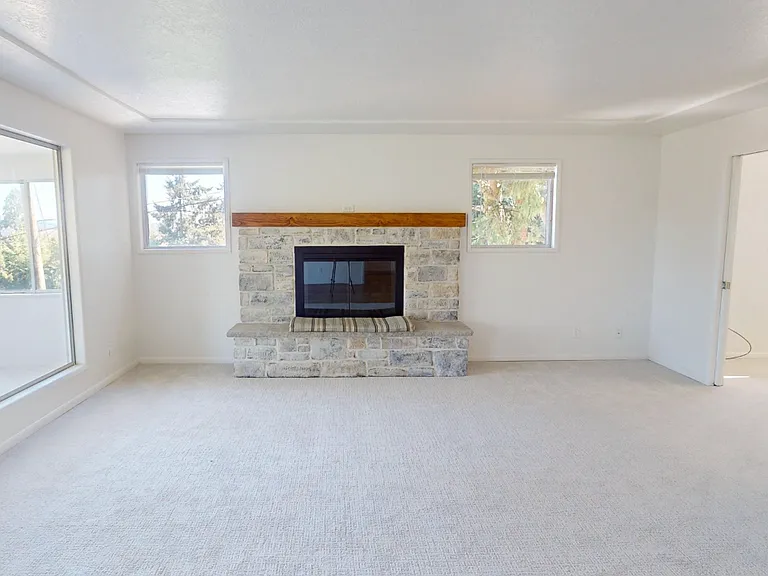2145 Webb St — Photo 9