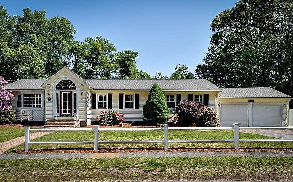 1st image of 27 Francine Dr
