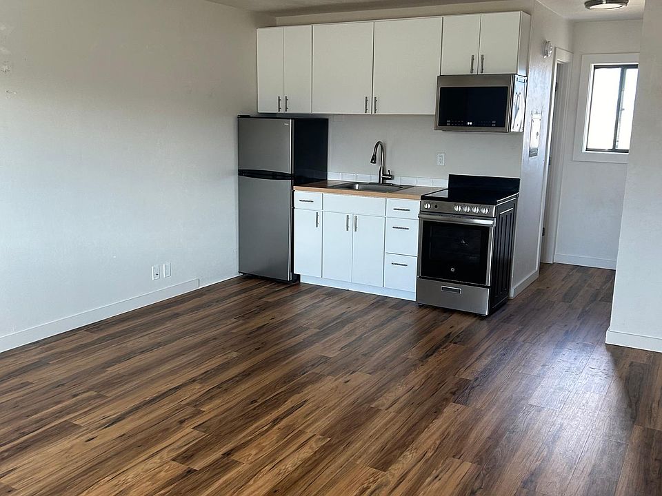 2nd image of 1207 E Main St #228